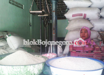Efektifkah Operasi Pasar Turunkan Harga Beras?
