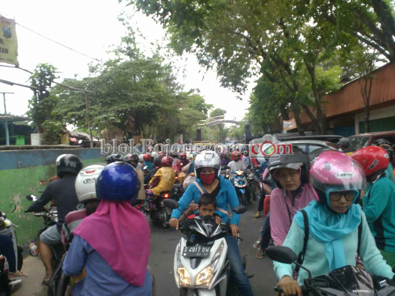 Ada Pawai Budaya Sejumlah Titik Jalan Macet