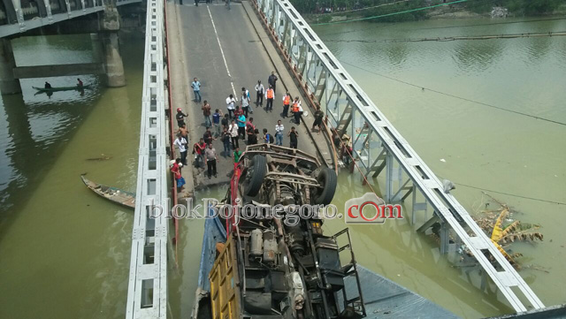 Kapolres Pastikan Empat Kendaraan Tercerbur Bengawan