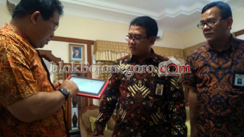 Bupati Bojonegoro Sampaikan SPT Tahunan Secara E-Filing