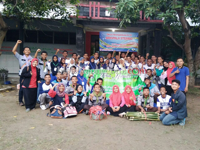 Kelas Motivasi STAI AT-Tanwir Gelar LDK untuk SMKN 2