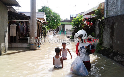 Luapan Bengawan Solo Genangi 1.225 Rumah