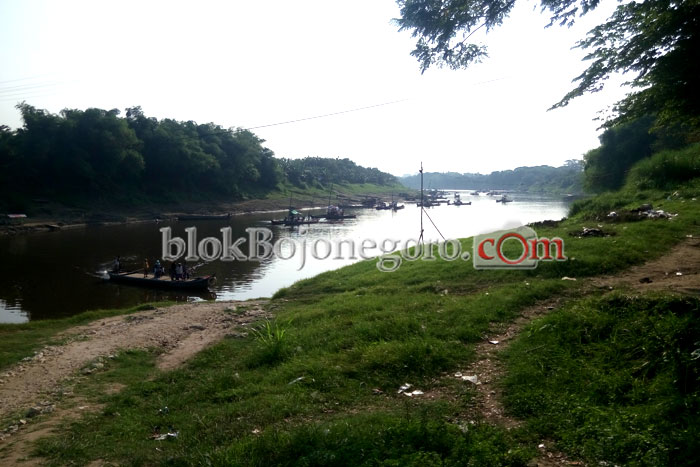 Tambang Pasir Bengawan Makin Tak Terbendung