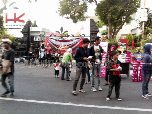 BMC Hibur Masyarakat dan Bagi Takjil