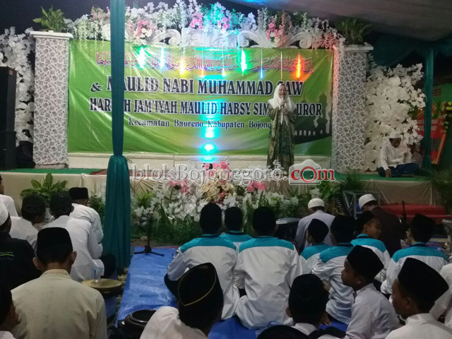 Harlah ke 10 Jamiyah Maulidul Habsy Bareng Bu Anna