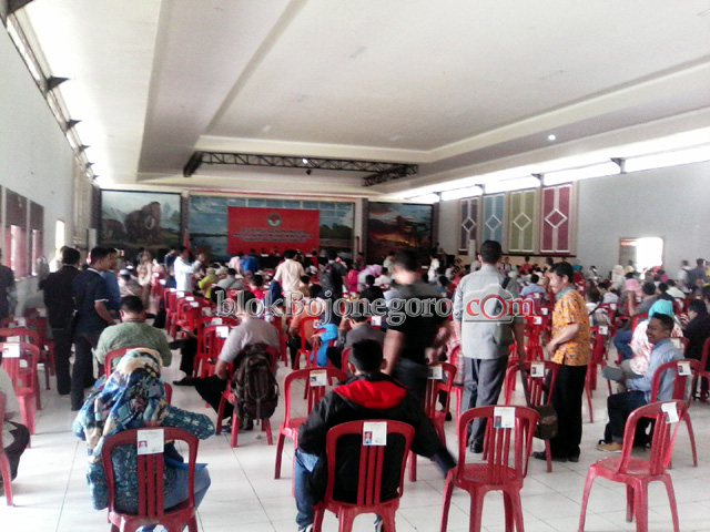 Suasana Gerah Hingga Kursi Patah Warnai Tes Tulis Panwascam