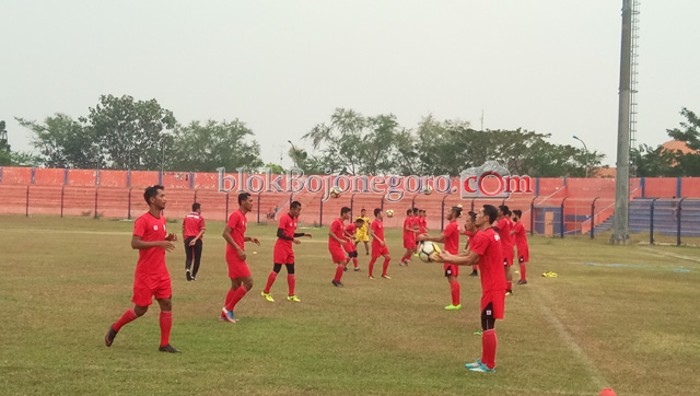Bawa 24 Pemain, Persis Enggan Anggap Remeh Persibo