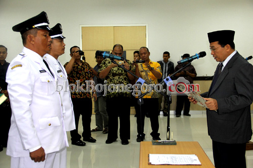 Dua Kades PAW Dilantik Bupati
