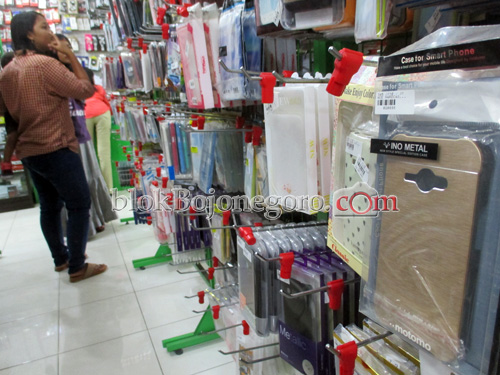 Motomo Jadi Trend Acsesoris Handphone
