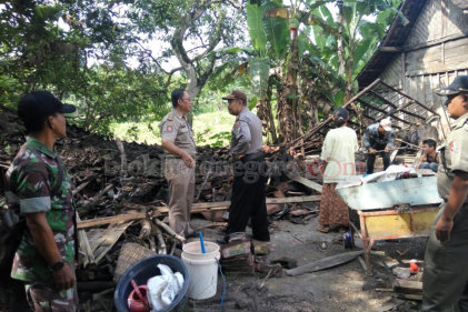 Diterjang Angin, Dapur Rumah Warga Padangan Ambruk