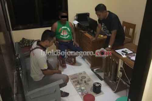 Bandar Dadu di Tambakrejo Diringkus Polisi