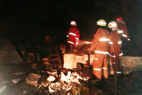 Lahan Tebu di Baureno Terbakar, 4 Mobil Damkar Diturunkan