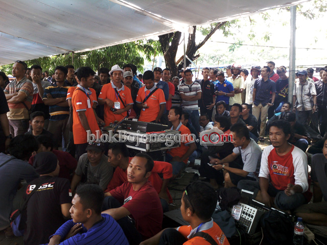 29 Pemilik Rental Sound System Beradu di Halaman Stadion