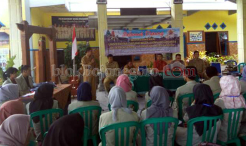 Mahasiswa UGM KKN di Kecamatan Ngasem