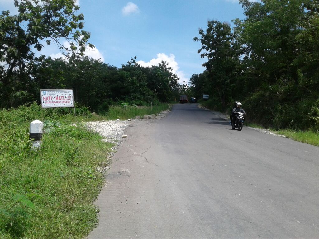 Jalan Bojonegoro-Nganjuk Masih Rawan Longsor