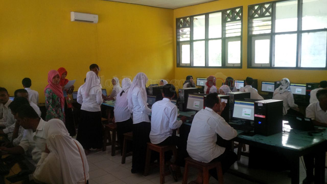 Puluhan Peserta Paket Keseteraan Simulasi UNBK