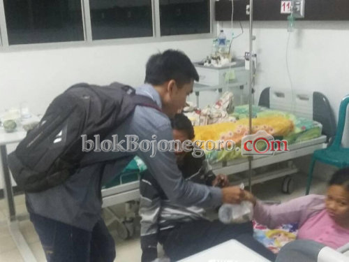 Selama Ramadan, HMI-KAHMI Bagikan Ribuan Takjil di Rumah Sakit