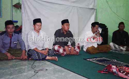 PAC Ansor Baureno Gelar Salat Ghoib