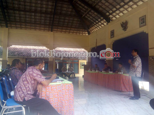 Puluhan Kades Ikuti Sosialisasi Pajak APBDes