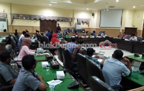 Pemkab dan DPRD Kompak Bayar Kontraktor Tahun Depan