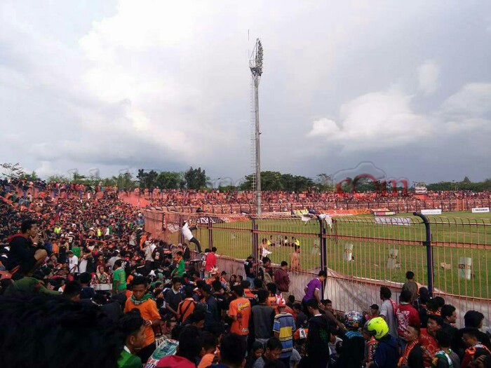 Kerinduan Suporter Persibo Terobati