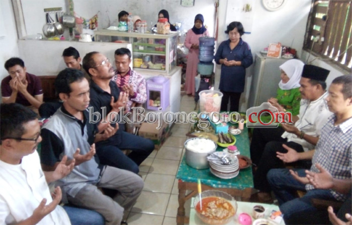 Sederhana, Sukuran Bupati Terpilih Anna Muawanah di WBT